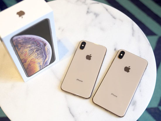 iPhone XS信號 